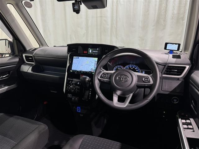 ルーミー カスタムＧ　衝突被害軽減システム　メモリーナビ　フルセグ　バックカメラ　ＥＴＣ　ドラレコ　ＣＤ　ミュージックプレイヤー接続可　ＤＶＤ再生　オートクルーズコントロール　ＬＥＤヘッドランプ　両側電動スライド　キーレス（8枚目）