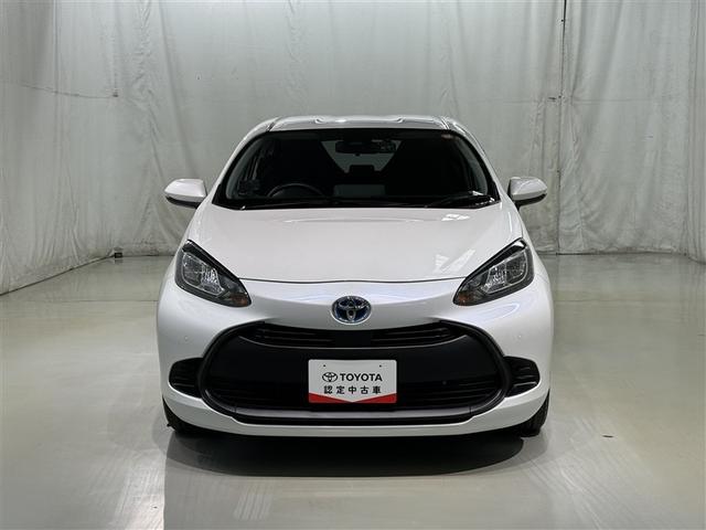 アクア Ｘ　衝突被害軽減システム　メモリーナビ　バックカメラ　ＥＴＣ　ドラレコ　ミュージックプレイヤー接続可　オートクルーズコントロール　ＬＥＤヘッドランプ　スマートキー　キーレス　ハイブリッド（3枚目）