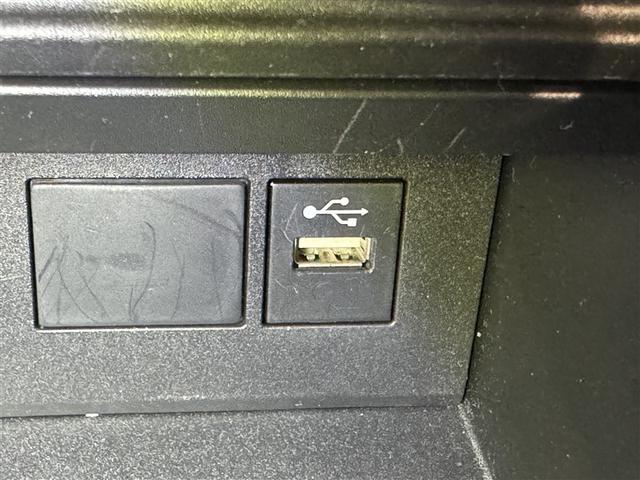 アクア Ｘ　衝突被害軽減システム　メモリーナビ　バックカメラ　ＥＴＣ　ドラレコ　ミュージックプレイヤー接続可　オートクルーズコントロール　ＬＥＤヘッドランプ　スマートキー　キーレス　ハイブリッド（14枚目）