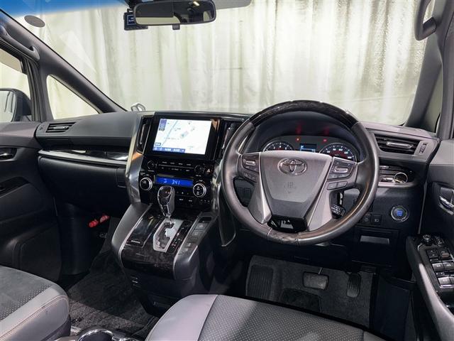 アルファード ２．５Ｓ　タイプゴールド　衝突被害軽減システム　メモリーナビ　フルセグ　バックカメラ　ＥＴＣ　ドラレコ　ＣＤ　ミュージックプレイヤー接続可　ＤＶＤ再生　後席モニター　オートクルーズコントロール　ＬＥＤヘッドランプ　乗車定員７人（9枚目）