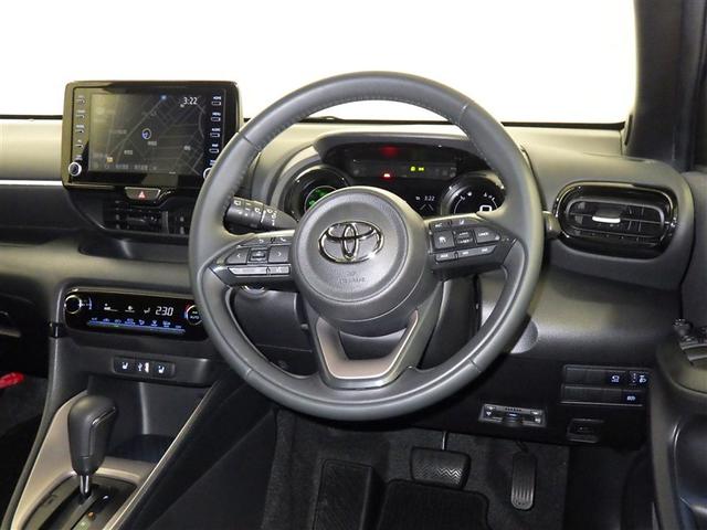 ヤリス ハイブリッドＺ　衝突被害軽減システム　メモリーナビ　バックカメラ　ＥＴＣ　ドラレコ　ミュージックプレイヤー接続可　オートクルーズコントロール　スマートキー　キーレス　ハイブリッド（9枚目）