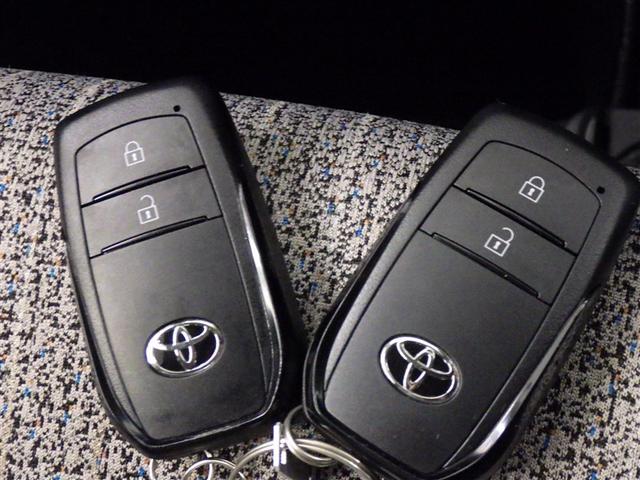 ヤリスクロス Ｚ　衝突被害軽減システム　メモリーナビ　フルセグ　バックカメラ　ＥＴＣ　ドラレコ　ＣＤ　ミュージックプレイヤー接続可　ＤＶＤ再生　電動シート　オートクルーズコントロール　スマートキー　キーレス（25枚目）