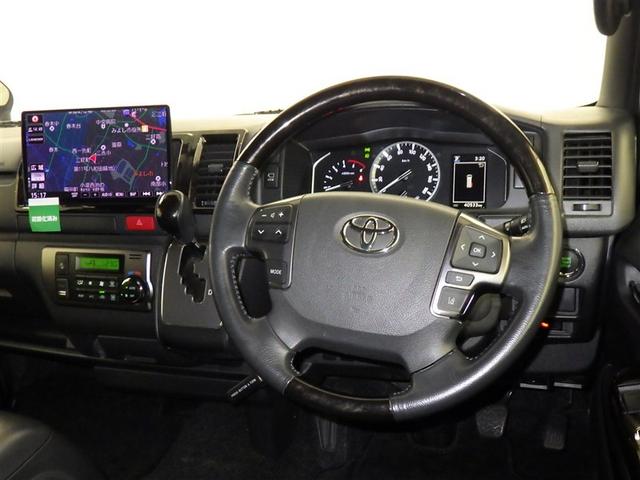 ハイエースバン スーパーＧＬ　ダークプライムＩＩ　衝突被害軽減システム　メモリーナビ　フルセグ　バックカメラ　ＥＴＣ　ＣＤ　ミュージックプレイヤー接続可　ＤＶＤ再生　ＬＥＤヘッドランプ　スマートキー　キーレス　ディーゼル（9枚目）