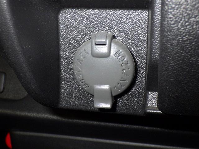 ハイエースバン スーパーＧＬ　ダークプライムＩＩ　衝突被害軽減システム　メモリーナビ　フルセグ　バックカメラ　ＥＴＣ　ＣＤ　ミュージックプレイヤー接続可　ＤＶＤ再生　ＬＥＤヘッドランプ　スマートキー　キーレス　ディーゼル（16枚目）