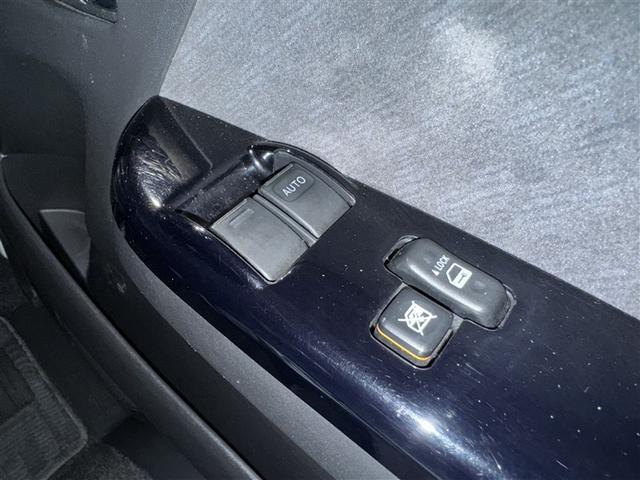 �^�]�Ȃ��瑀��\�ȃp���[�E�B���h�E�I