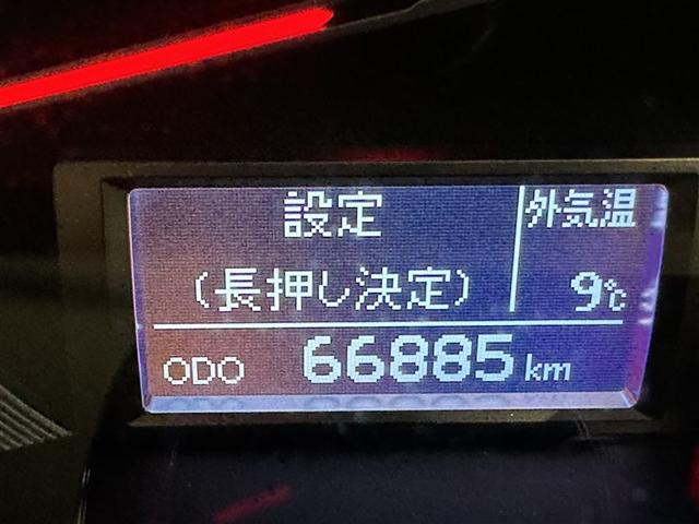 �ʐ^�B�e���̑��s�����ł��B�X�܊Ԃ̈ړ��Ȃǂő��s�������L�тĂ���ꍇ������܂��B