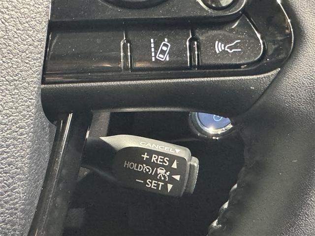 プリウス Ａ　衝突被害軽減システム　メモリーナビ　フルセグ　バックカメラ　ＥＴＣ　ドラレコ　ＣＤ　ミュージックプレイヤー接続可　ＤＶＤ再生　電動シート　オートクルーズコントロール　ＬＥＤヘッドランプ　スマートキー（16枚目）