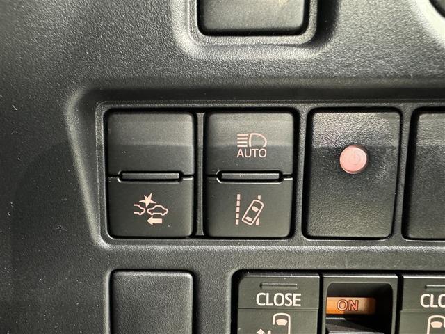 エスクァイア Ｇｉ　ブラックテーラード　衝突被害軽減システム　メモリーナビ　フルセグ　バックカメラ　ＥＴＣ　ＣＤ　ミュージックプレイヤー接続可　ＤＶＤ再生　オートクルーズコントロール　ＬＥＤヘッドランプ　両側電動スライド　乗車定員７人（20枚目）