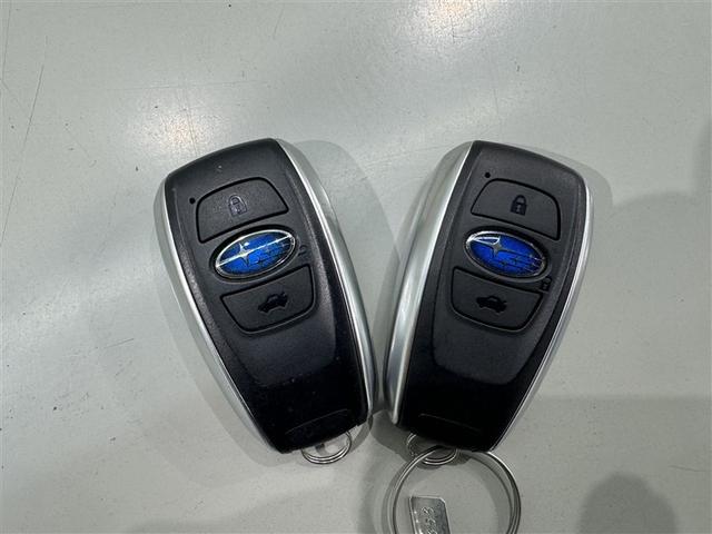 �X�}�[�g�L�[���|�P�b�g��o�b�O�Ɍg�т��Ă���΁A�L�[�����o�����ƂȂ��h�A�n���h������������A�h�A�n���h���̃Z���T�[�ɐG��邾���Ŏ{���ł��܂��B