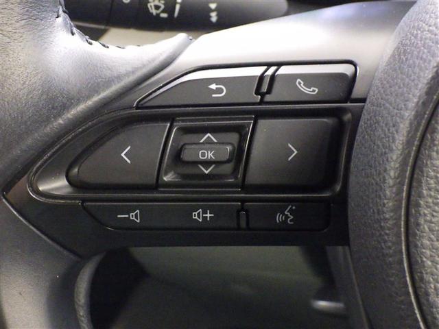 ヤリス ハイブリッドZ 衝突被害軽減システム メモリーナビ バックカメラ ETC ドラレコ CD ミュージックプレイヤー接続可 DVD再生 オートクルーズコントロール LEDヘッドランプ スマートキー キーレス 4WD(20枚目)