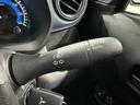 【オートライト】車外の明るさに応じて、自動的にライトの点灯・消灯をしてくれます。