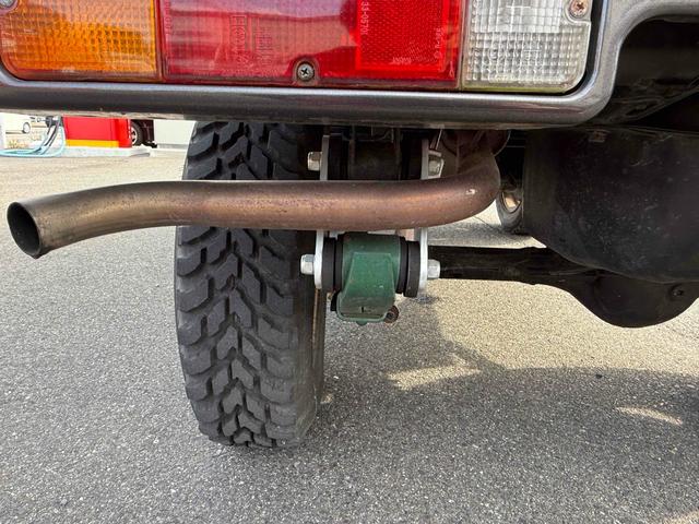 ジムニー HC 4WD MT アルミホイール リフトアップ公認 エアコンレス(26枚目)