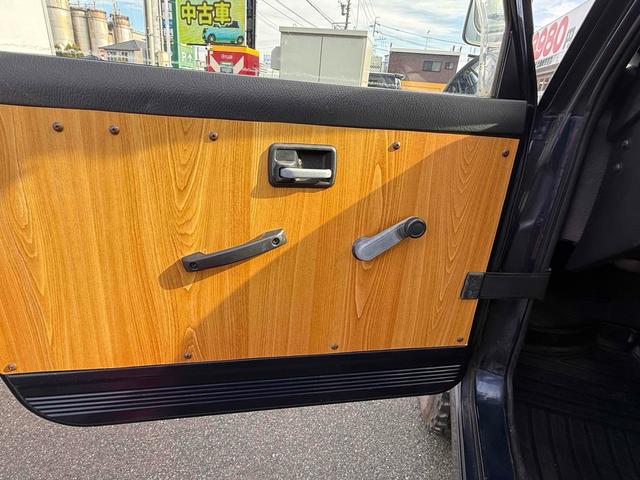 ジムニー HC 4WD MT アルミホイール リフトアップ公認 エアコンレス(41枚目)