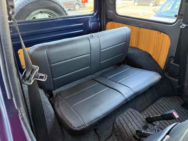 ジムニー HC 4WD MT アルミホイール リフトアップ公認 エアコンレス(46枚目)