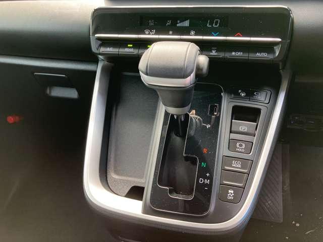 ノア Ｓ－Ｇ　１０．５インチディスプレイオーディオ　バックカメラ　アドバンスドパーク　ＤＶＤデッキ（9枚目）