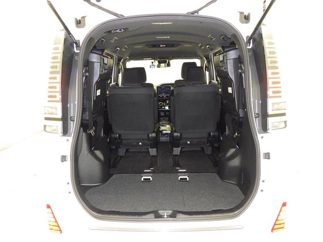 ヴォクシー ハイブリッドＺＳ　煌ＩＩ　衝突被害軽減システム　メモリーナビ　フルセグ　バックカメラ　ＥＴＣ　ドラレコ　ＣＤ　ＤＶＤ再生　オートクルーズコントロール　ＬＥＤヘッドランプ　両側電動スライド　乗車定員７人　３列シート　スマートキー（32枚目）