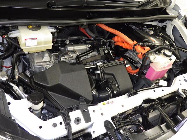 ヴォクシー ハイブリッドＺＳ　煌ＩＩ　衝突被害軽減システム　メモリーナビ　フルセグ　バックカメラ　ＥＴＣ　ドラレコ　ＣＤ　ＤＶＤ再生　オートクルーズコントロール　ＬＥＤヘッドランプ　両側電動スライド　乗車定員７人　３列シート　スマートキー（33枚目）