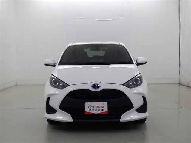 ヤリス ハイブリッドＧ　衝突被害軽減システム　メモリーナビ　バックカメラ　ＥＴＣ　ドラレコ　ＣＤ　ミュージックプレイヤー接続可　オートクルーズコントロール　スマートキー　キーレス　ハイブリッド（3枚目）