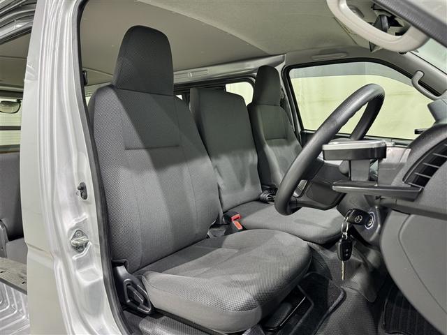 ハイエースバン ロングDX 衝突被害軽減システム メモリーナビ フルセグ バックカメラ ETC ドラレコ CD ミュージックプレイヤー接続可 DVD再生 LEDヘッドランプ 乗車定員6人 キーレス(26枚目)