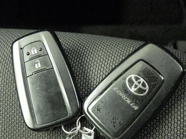 カローラツーリング Ｓ　衝突被害軽減システム　フルセグ　バックカメラ　ＥＴＣ　ドラレコ　オートクルーズコントロール　ＬＥＤヘッドランプ　スマートキー　キーレス（21枚目）
