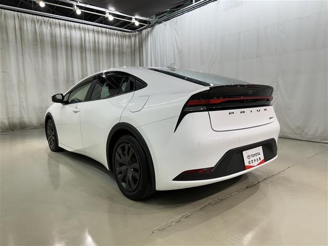 プリウス Ｘ　衝突被害軽減システム　フルセグ　バックカメラ　ＥＴＣ　ミュージックプレイヤー接続可　オートクルーズコントロール　ＬＥＤヘッドランプ　スマートキー　キーレス　ハイブリッド（5枚目）