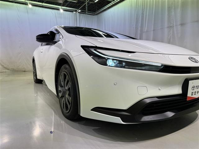 プリウス Ｘ　衝突被害軽減システム　フルセグ　バックカメラ　ＥＴＣ　ミュージックプレイヤー接続可　オートクルーズコントロール　ＬＥＤヘッドランプ　スマートキー　キーレス　ハイブリッド（7枚目）