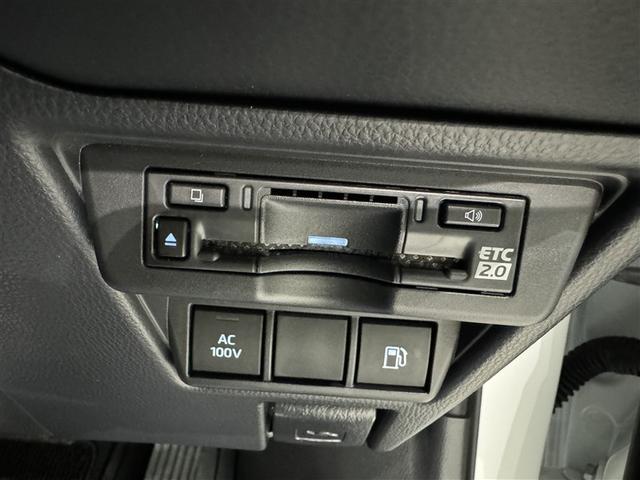 プリウス Ｘ　衝突被害軽減システム　フルセグ　バックカメラ　ＥＴＣ　ミュージックプレイヤー接続可　オートクルーズコントロール　ＬＥＤヘッドランプ　スマートキー　キーレス　ハイブリッド（13枚目）