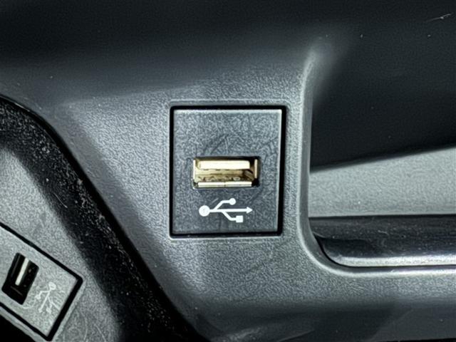 Ｃ－ＨＲ Ｇ　モード　ネロ　セーフティプラス　衝突被害軽減システム　メモリーナビ　バックカメラ　ＥＴＣ　ドラレコ　ミュージックプレイヤー接続可　オートクルーズコントロール　ＬＥＤヘッドランプ　スマートキー　キーレス　ハイブリッド　ワンオーナー（16枚目）