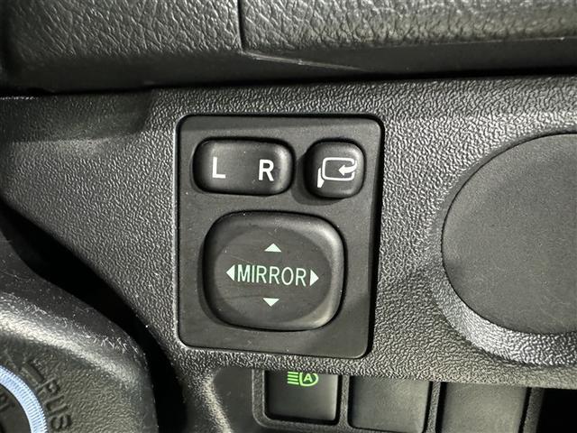 ハイエースバン ＤＸ　ＧＬパッケージ　衝突被害軽減システム　メモリーナビ　ワンセグ　バックカメラ　ＥＴＣ　ＣＤ　ミュージックプレイヤー接続可　キーレス（19枚目）