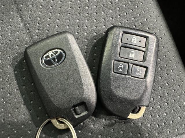 ハイエースバン スーパーGL ダークプライムII 衝突被害軽減システム メモリーナビ フルセグ バックカメラ ETC ドラレコ CD ミュージックプレイヤー接続可 LEDヘッドランプ 両側電動スライド スマートキー キーレス 4WD ディーゼル(30枚目)