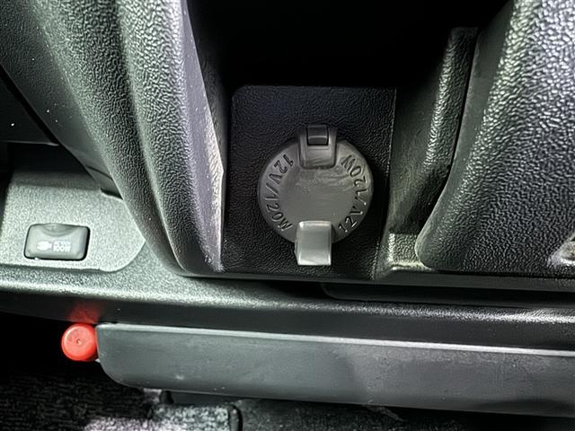 ハイエースバン スーパーGL ダークプライムII 衝突被害軽減システム メモリーナビ フルセグ バックカメラ ETC CD ミュージックプレイヤー接続可 LEDヘッドランプ スマートキー キーレス ディーゼル(17枚目)