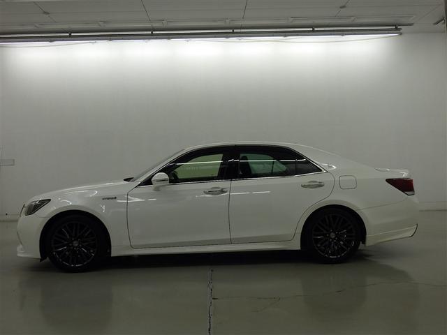 クラウンハイブリッド アスリートＳ　Ｊ－フロンティア　衝突被害軽減システム　メモリーナビ　フルセグ　バックカメラ　ＥＴＣ　ドラレコ　ＣＤ　ミュージックプレイヤー接続可　ＤＶＤ再生　サンルーフ　革シート　電動シート　オートクルーズコントロール　スマートキー（5枚目）