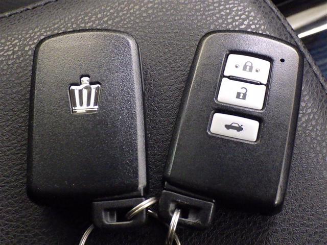 クラウンハイブリッド アスリートＳ　Ｊ－フロンティア　衝突被害軽減システム　メモリーナビ　フルセグ　バックカメラ　ＥＴＣ　ドラレコ　ＣＤ　ミュージックプレイヤー接続可　ＤＶＤ再生　サンルーフ　革シート　電動シート　オートクルーズコントロール　スマートキー（24枚目）