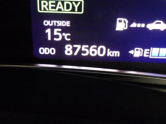 �ʐ^�B�e���̑��s�����ł��B�X�܊Ԃ̈ړ��Ȃǂő��s�������L�тĂ���ꍇ������܂��B