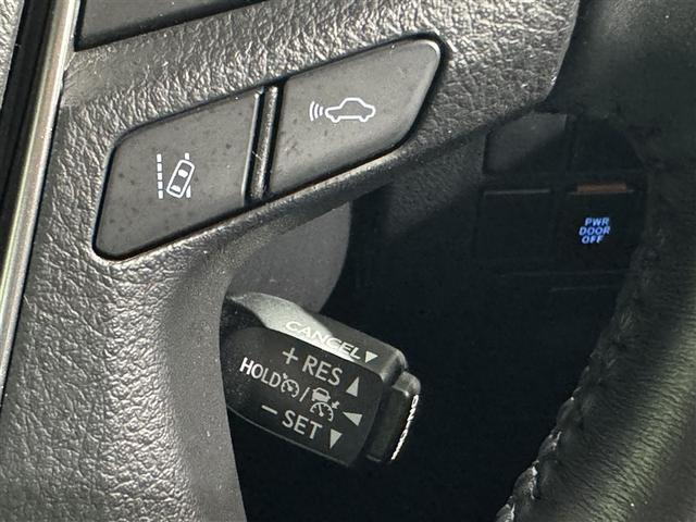 アルファード ２．５Ｓ　タイプゴールド　衝突被害軽減システム　メモリーナビ　バックカメラ　ＥＴＣ　ミュージックプレイヤー接続可　オートクルーズコントロール　ＬＥＤヘッドランプ　両側電動スライド　乗車定員７人　３列シート　スマートキー（18枚目）