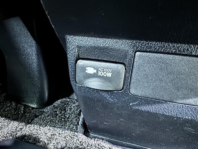 アルファード ２．５Ｓ　タイプゴールド　衝突被害軽減システム　メモリーナビ　バックカメラ　ＥＴＣ　ミュージックプレイヤー接続可　オートクルーズコントロール　ＬＥＤヘッドランプ　両側電動スライド　乗車定員７人　３列シート　スマートキー（30枚目）