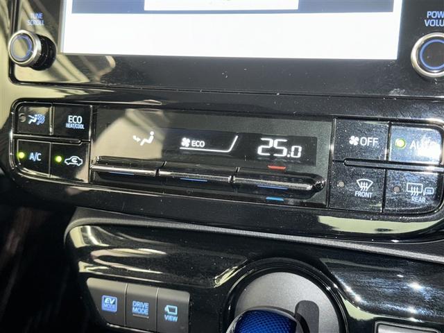 プリウス ＳセーフティプラスＩＩ　衝突被害軽減システム　バックカメラ　ＥＴＣ　ミュージックプレイヤー接続可　オートクルーズコントロール　ＬＥＤヘッドランプ　スマートキー　キーレス　ハイブリッド（17枚目）