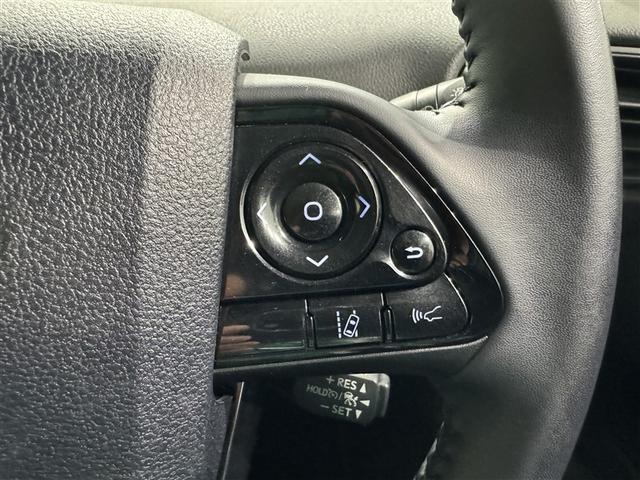 プリウス ＳセーフティプラスＩＩ　衝突被害軽減システム　バックカメラ　ＥＴＣ　ミュージックプレイヤー接続可　オートクルーズコントロール　ＬＥＤヘッドランプ　スマートキー　キーレス　ハイブリッド（25枚目）