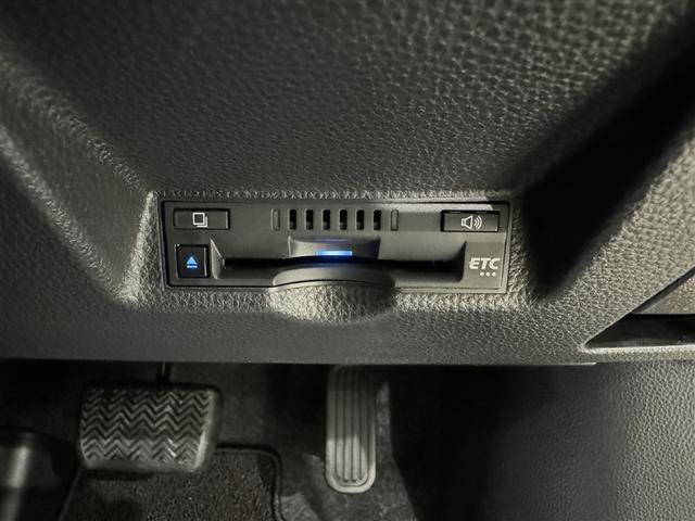 ヤリスクロス Ｇ　衝突被害軽減システム　バックカメラ　ＥＴＣ　ドラレコ　ミュージックプレイヤー接続可　オートクルーズコントロール　ＬＥＤヘッドランプ　スマートキー　キーレス（14枚目）