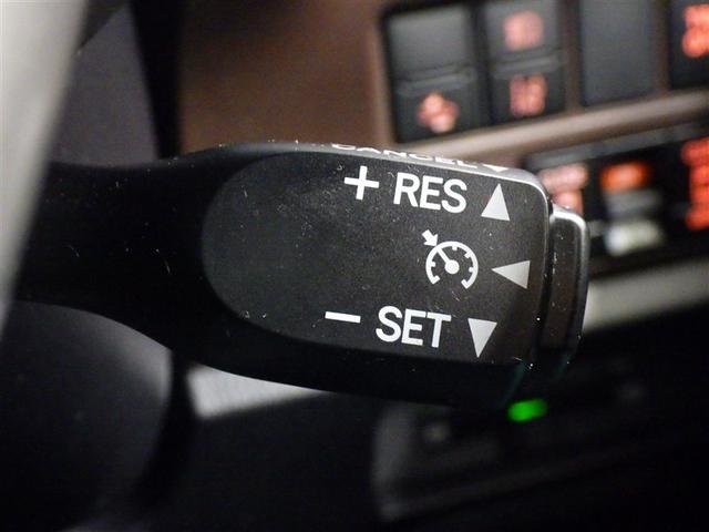 �N���[�Y�R���g���[���@�\���t���Ă��܂��B�@���x��ݒ肷��ƃA�N�Z���𓥂܂Ȃ��Ă����̑��x�ő��邱�Ƃ��ł��܂��B�@�@�������H�ł͂ƂĂ��֗��ȑ��u�Ȃ�ł��B