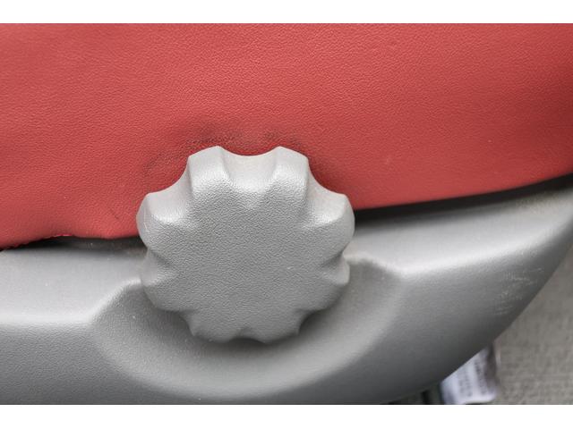 S レザー&アルカンターラセレクション スーパーチャージャー パドルシフト HIDヘッドライト カロッツェリアSDナビ&地デジ&DVD&Bluetooth ETC タイヤ4本新品&純正15AW オートAC(33枚目)