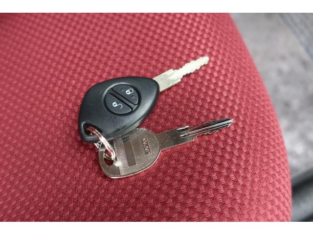タイプS 4WD スーパーチャージャー HIDヘッド YUPITERUポータブルナビ地デジ 前後2カメラドライブレコーダー ETC オートエアコン 純正15inchアルミ キーレス 赤黒革巻ハンドル&シフトレバ(32枚目)
