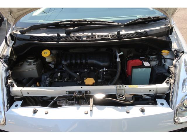 Ｒ１ プレミアムブラックリミテッド　ワンオーナー車　ＨＩＤヘッド研磨クリア塗装済　全車検東京スバル点検整備記録簿付　黒革／パールスエードコンビシート　黒革巻ハンドル＆シフトレバー　アルミペダル　純正１５ＡＷ　キーレス　カロッツェリアナビ（76枚目）