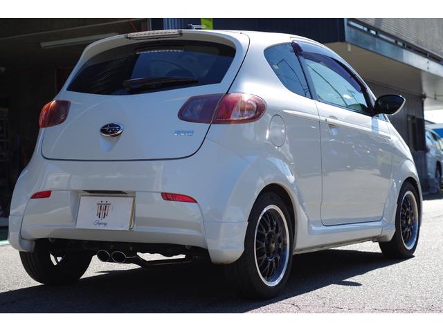 Ｒ１ プレミアムブラックリミテッド　５ＺＩＧＥＮマフラー　ビルシュタインアブソーバー＆ＲＳ－Ｒサスコイル　ＢＢＳ１５ｉｎｃｈアルミ　ＨＩＤヘッド　黒革／パールスエードコンビシート　オートエアコン　アルミペダル　革巻ハンドル＆シフトレバー（8枚目）