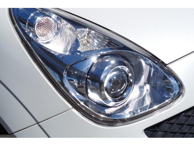 Ｒ１ プレミアムブラックリミテッド　５ＺＩＧＥＮマフラー　ビルシュタインアブソーバー＆ＲＳ－Ｒサスコイル　ＢＢＳ１５ｉｎｃｈアルミ　ＨＩＤヘッド　黒革／パールスエードコンビシート　オートエアコン　アルミペダル　革巻ハンドル＆シフトレバー（27枚目）