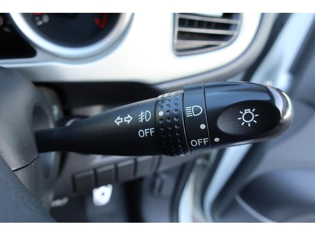 Ｒ１ プレミアムブラックリミテッド　Ｓ　４ＷＤ　スーパーチャージャー　ワンオーナー　７速ｉ－ＣＶＴ　ＨＩＤヘッド　黒革巻ステアリング＆シフトレバー　オートエアコン　純正１５ｉｎｃｈアルミ　スポーツアルミペダル　黒革／パールスエードシート（47枚目）