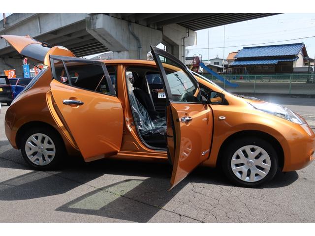 リーフ Ｓ（３０ｋｗｈ）　１１セグメント満充電１７７キロ表示　充電ケーブル付　ＬＥＤヘッド　前後全席シート＆ステアリングヒーター　純正ＯＰナビ／地デジＴＶ／Ｂｌｕｅｔｏｏｔｈ／ＣＤ／バックモニター／連動ドラレコ／ＥＴＣ　１オナ（40枚目）