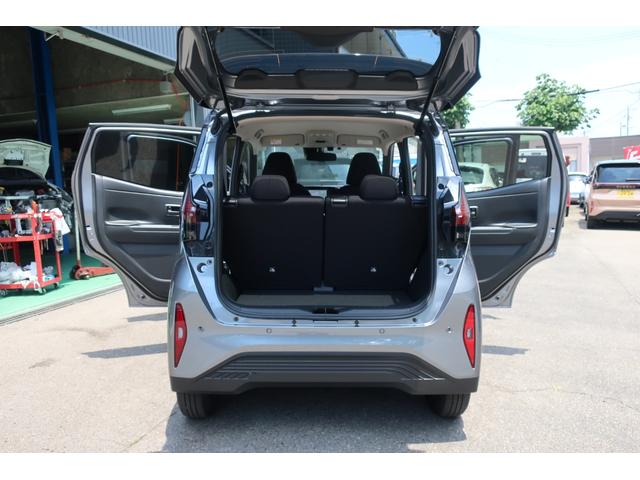 サクラ Ｘ　アラウンドビューモニター　純正９型ＳＤナビ／フルセグＴＶ／Ｂｌｕｅｔｏｏｔｈ／ＤＶＤ／ＣＤ　寒冷地仕様／前席シート＆ステアリングヒーター　ＬＥＤヘッド＆フォグランプ　充電ケーブル付　インテリキー２個（53枚目）