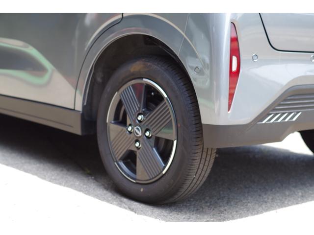サクラ Ｘ　アラウンドビューモニター　純正９型ＳＤナビ／フルセグＴＶ／Ｂｌｕｅｔｏｏｔｈ／ＤＶＤ／ＣＤ　寒冷地仕様／前席シート＆ステアリングヒーター　ＬＥＤヘッド＆フォグランプ　充電ケーブル付　インテリキー２個（68枚目）
