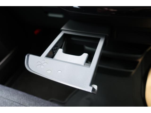 サクラ Ｘ　アラウンドビューモニター　純正９型ＳＤナビ／フルセグＴＶ／Ｂｌｕｅｔｏｏｔｈ／ＤＶＤ／ＣＤ　寒冷地仕様／前席シート＆ステアリングヒーター　ＬＥＤヘッド＆フォグランプ　充電ケーブル付　インテリキー２個（76枚目）